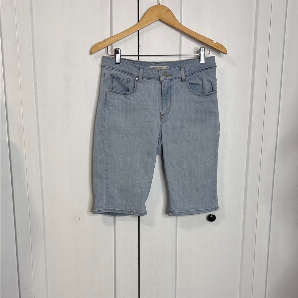 Levis - 28 "Classic Bermudas" Light Blue Denim Shorts -